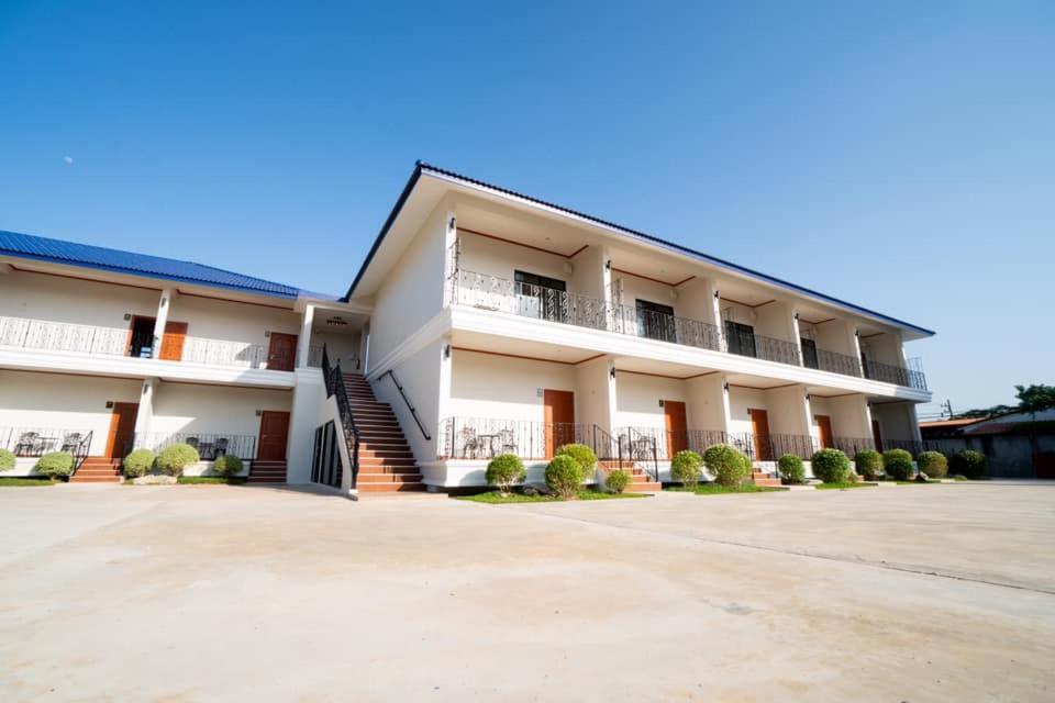 Baan Anong Hotel Араниапратет Екстериор снимка